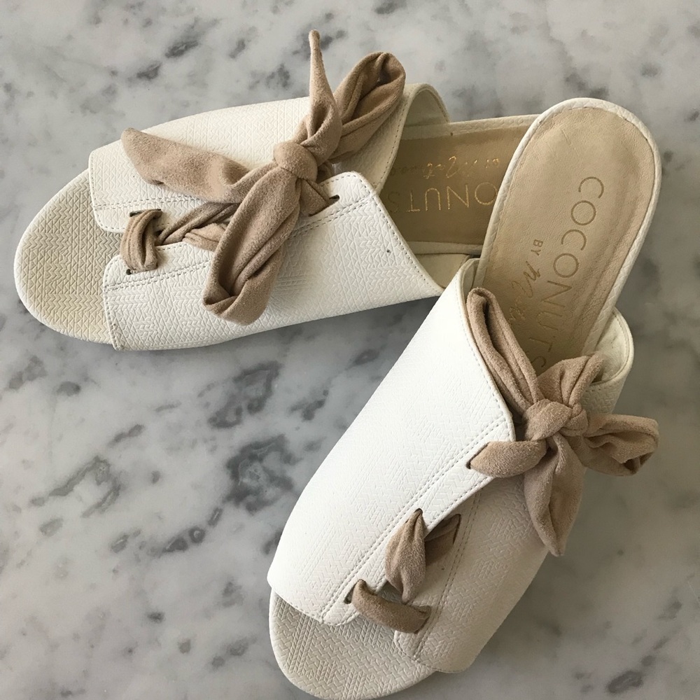 Coconuts by Matisse Tie-up Mules